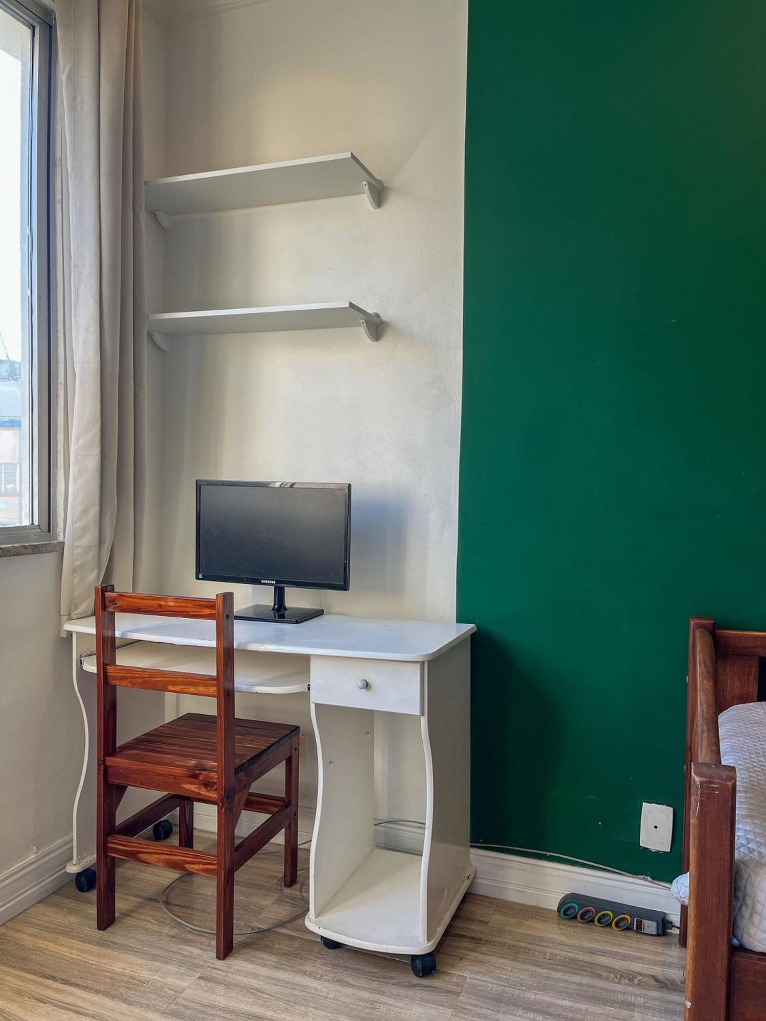 Apartamento Qto&sala Em Copacabana, 450 Metros Da
