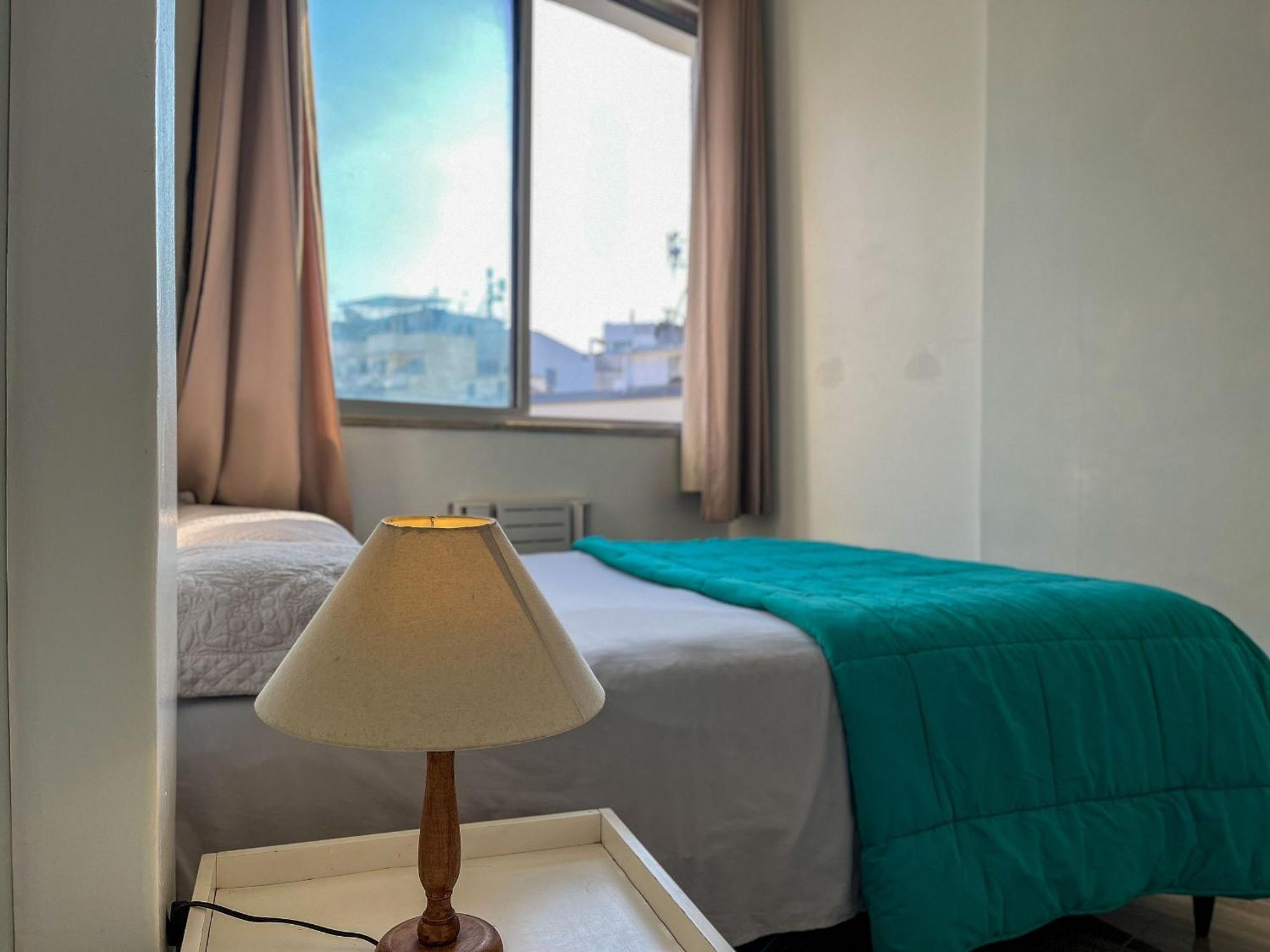 Qto&sala Em Copacabana, 450 Metros Da Appartamento *
