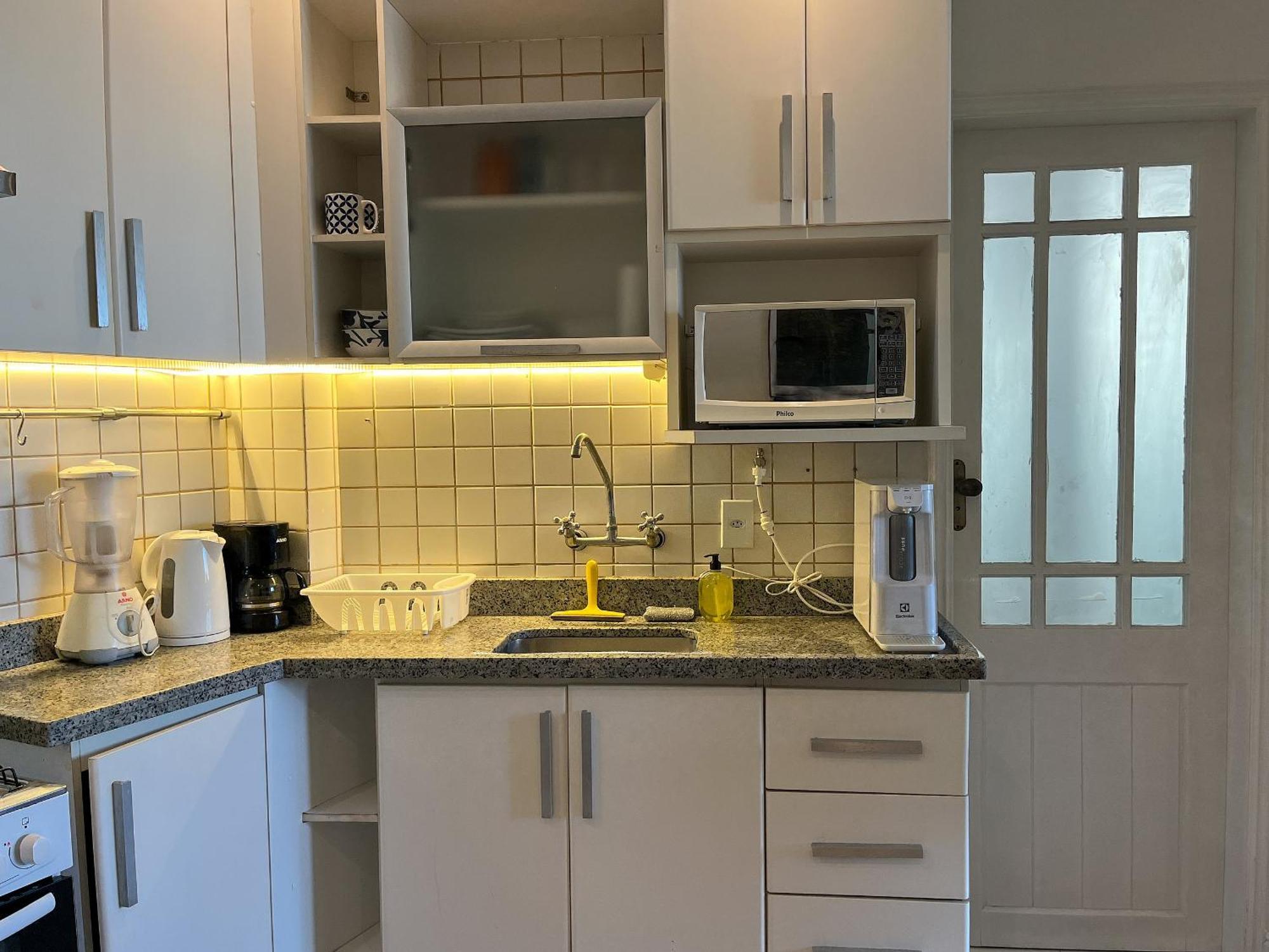 Appartamento Qto&sala Em Copacabana, 450 Metros Da *